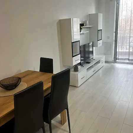 Апартаменти The Place -apartments In Plovdiv, With Private Parking Пловдив