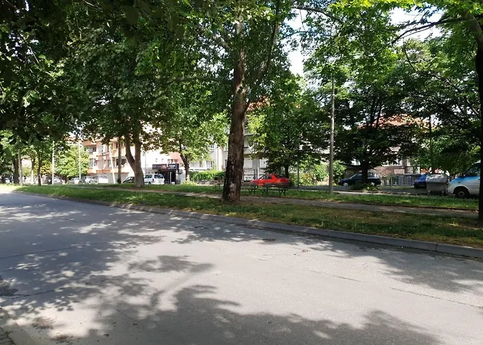 Апартаменти The Place -apartments In Plovdiv, With Private Parking *